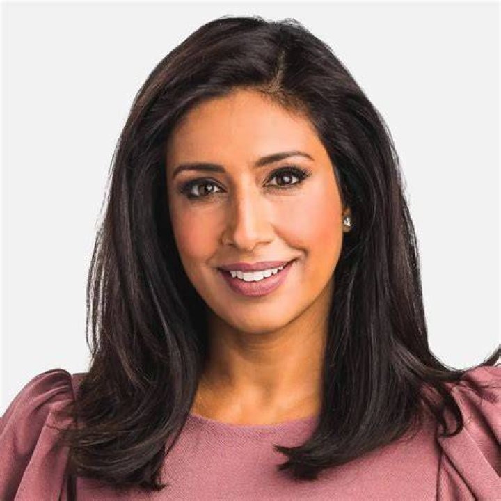 Farah Nasser Detailed Biography with [ Photos Videos ]