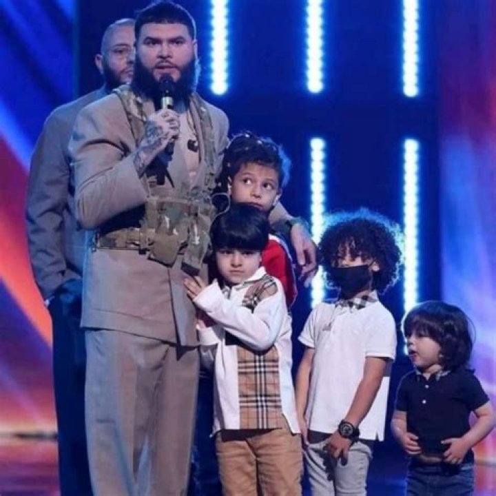 Farruko Y Su Hijo Kefren