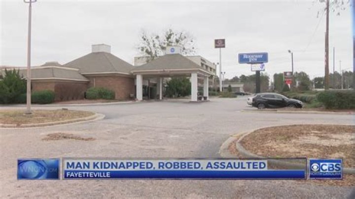 Fayetteville man robbed, kidnapped after meeting woman at motel via