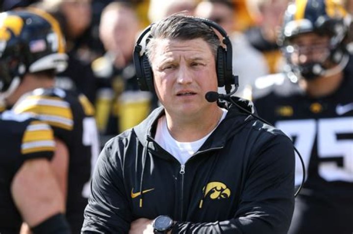 Ferentz needs a coordinator who can coordinate Iowa football The Gazette