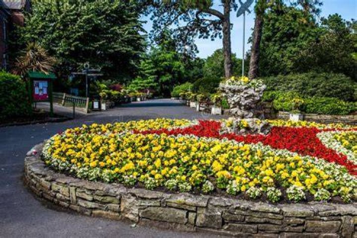 FileFlower garden, Botanic Gardens, Churchtown 2.JPG Wikimedia Commons