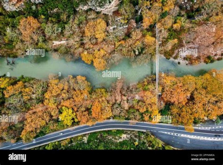 FilePineios River (Thessaly) through the Vale of Tempe.JPG Wikipedia