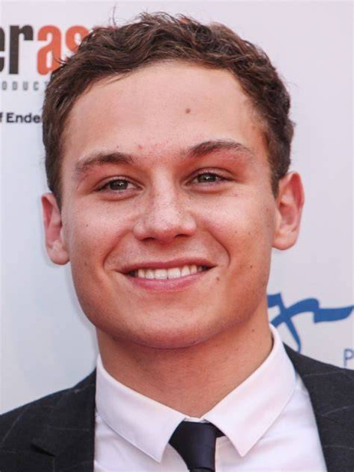 Finn Cole Ethnicity of Celebs