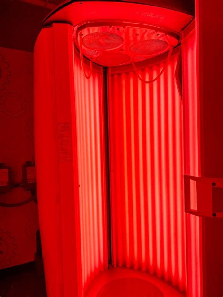 fitness red light therapy wavelength Ira Roby