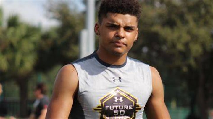 Football Recruiting 2020 WR Trevon West commits to Oklahoma Crimson