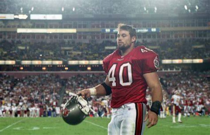 Former Buc Mike Alstott on WR Mike Evans Breaking Buccaneers Franchise