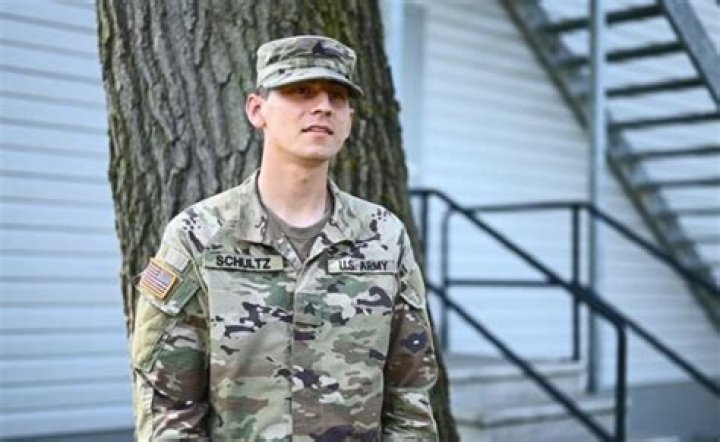 Former US Army Intelligence Analyst