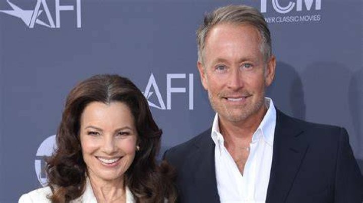 Fran Drescher and Peter Jacobson's First Appearance Video