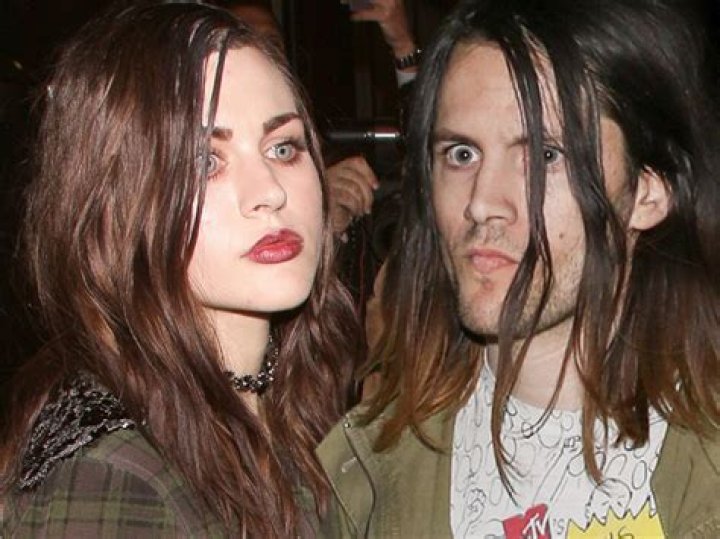 Frances Bean Cobain Forced to Pay Ex While Working On Divorce