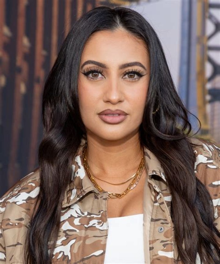 Francia Raisa's Unconditional Love for Boyfriend & Selena