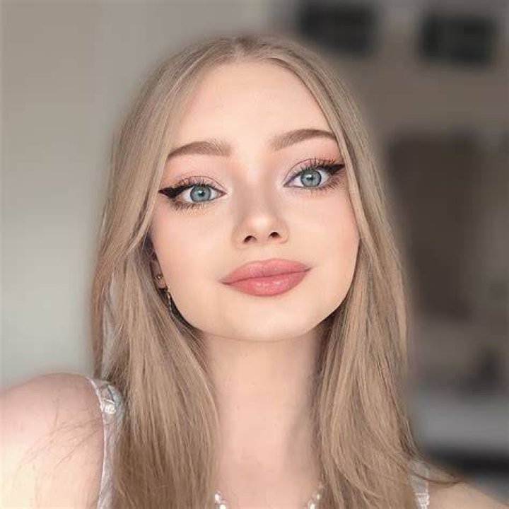 Francine YouTube