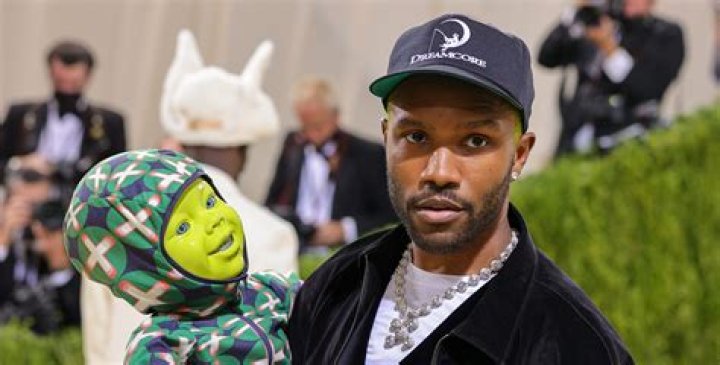 Frank Ocean Scammer Makes Thousands Selling Fake AI-Generated ‘Leaks’