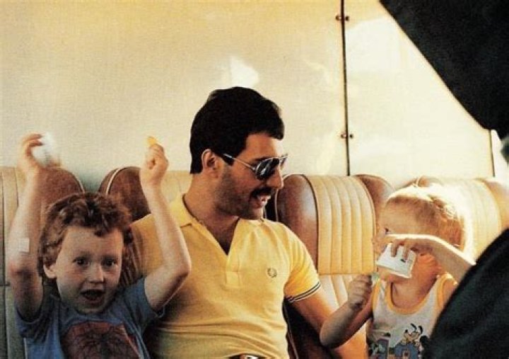 Freddie with John Deacon’s children Queen freddie mercury, John