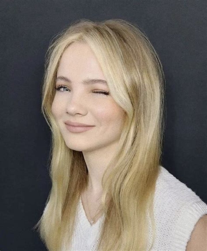 Freya Allan Wiki, Age, Height, Boyfriend, Family, Biography & More