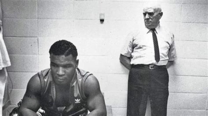 From the legend Cus Damato round1boxing bahrain boxing khk 