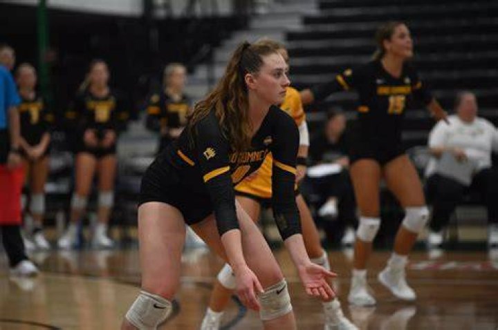 From volleyball to band, Bailey takes her responsibilities seriously