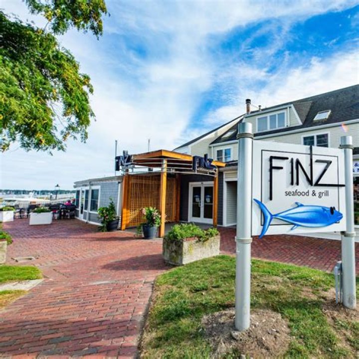Gallery Finz Seafood and Grill
