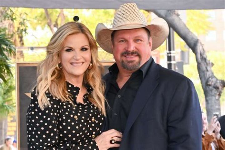 Garth Brooks and Trisha Yearwood Relationship Timeline Details