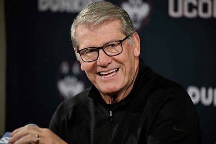 Geno Auriemma's Wife Has Stood By His Side for More Than 40 Years FanBuzz