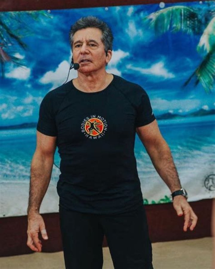 Get to Know Gilad Janklowicz Facts About Insanely Qualified Fitness Coach