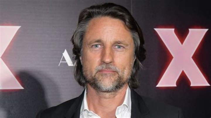 Get to Know Martin Henderson From NZ to Hollywood and What is His Net