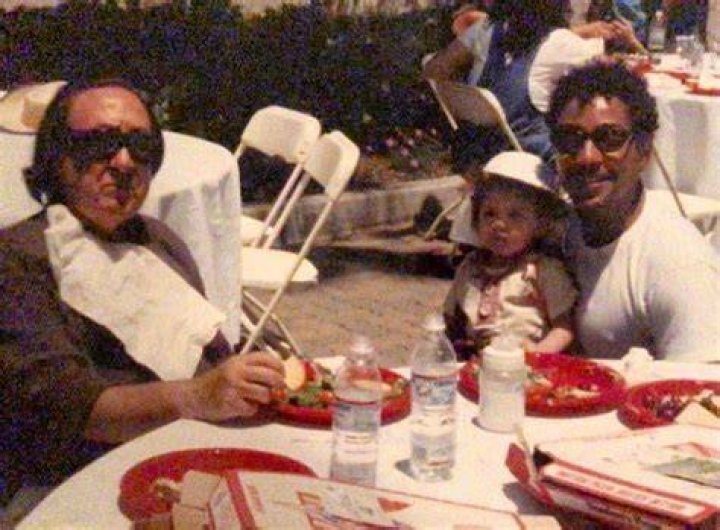 Giancarlo Esposito, Parents To Four Single Now! Smiles With