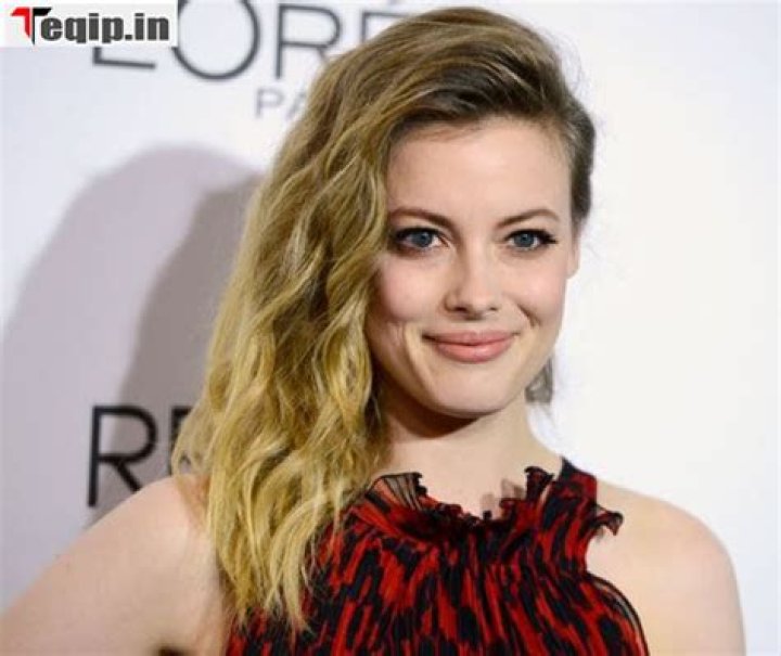 Gillian Jacobs Age, Net Worth, Boyfriend, Family, Height and Biography