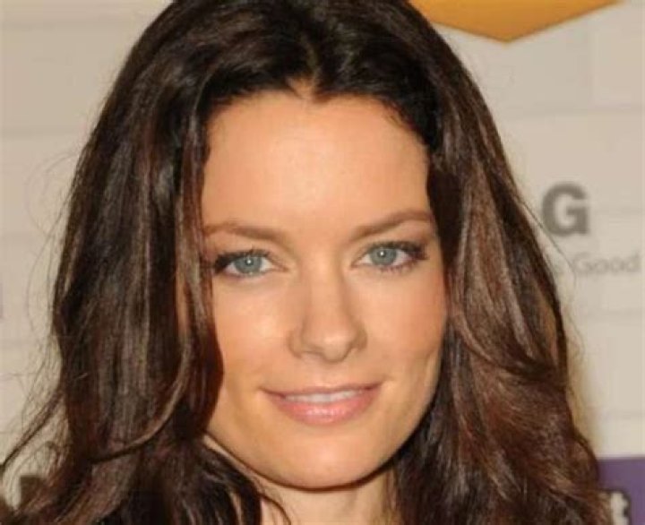 Gina Holden Net Worth 2024 Wiki Bio, Married, Dating, Family, Height