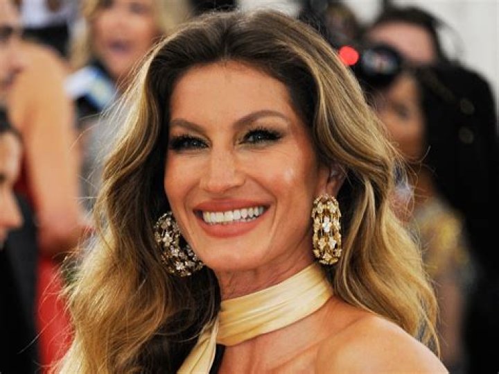 Gisele B&uuml;ndchen 'Adores, Trusts' JiuJitsu Pro Joaquim Valente Source