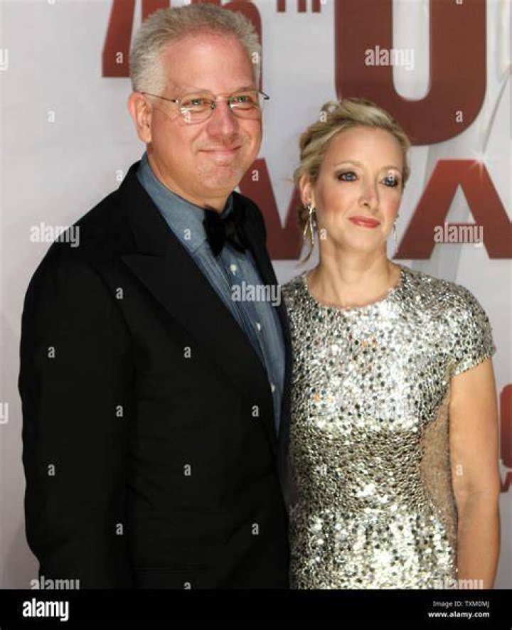 Glenn Beck and his Wife Bring their American Cowboy Ways to Dallas