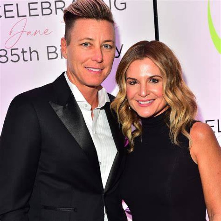 Glennon Doyle Trolling Wife Abby Wambach Deserves Its Own World Cup Trophy