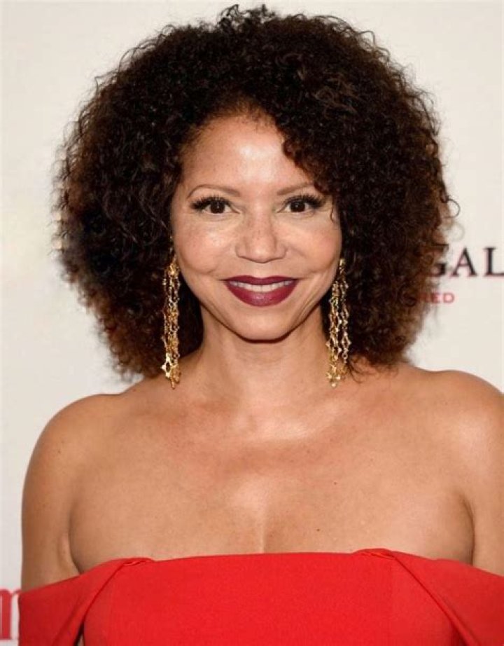 Gloria Reuben Height, Age, Net Worth, Affair, Career, and More