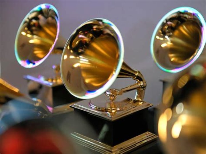 Grammys 2023 Tems' red carpet moments with Rick Ross, DJ Khaled, Mary