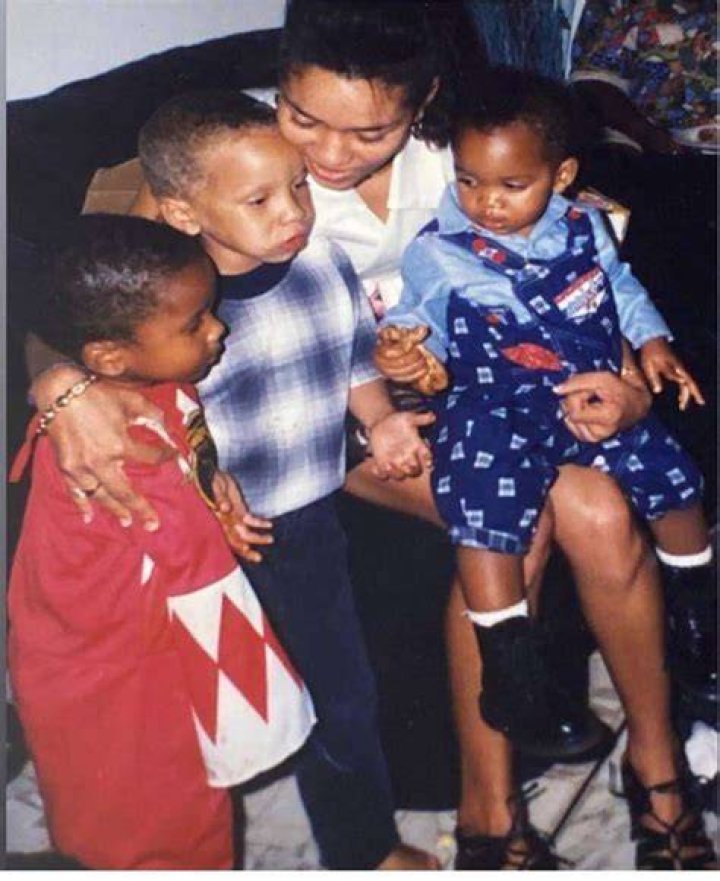 GROWING UP JO MERSA CARIB TING