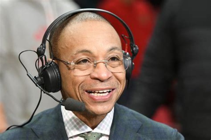 Gus Johnson &bull; Biography & Images