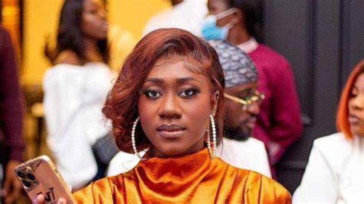 Hajia Bintu Biography, Net Worth, Twerk Videos, Photos, Career Rosbena