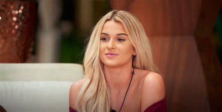 Haley Cureton Bio, Wiki, Age, Height, College, Netflix, Too Hot To