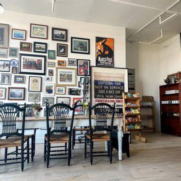 Half Moon Rondout Cafe Inside + Out Upstate NY
