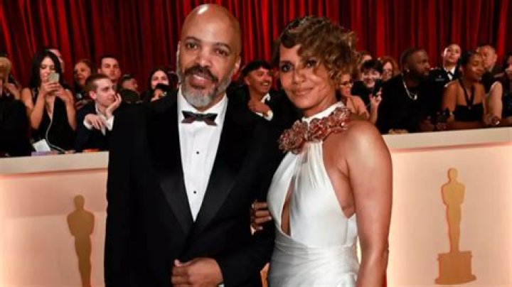 Halle Berry Explains Why She&rsquo;s Chronically Single