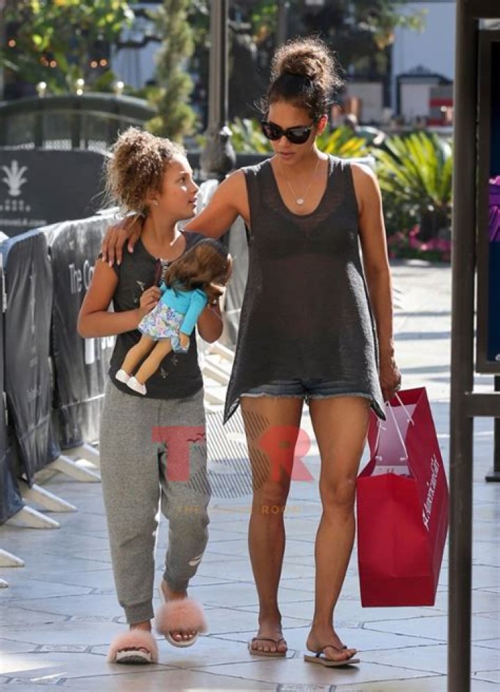 Halle Berry&rsquo;s Daughter Nahla Aubry Is Growing Up So Fast! Rare Photos