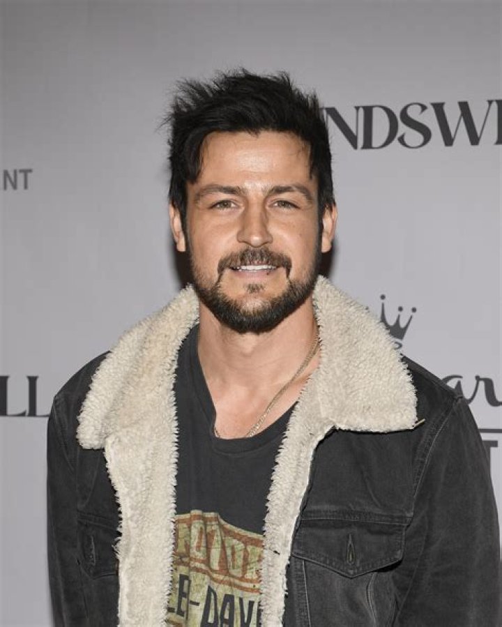 Hallmark Actor Tyler Hynes HubPages