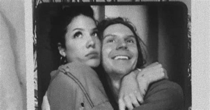 Halsey And Evan Peters Break Up Why Did The Couple Split? Sdlgbtn