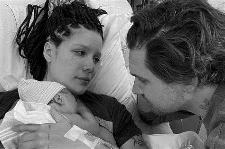 Halsey Just Her First Child and Shared Stunning Photos Glamour