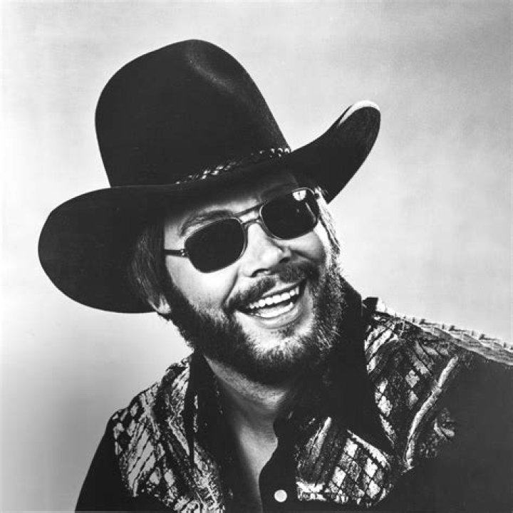 Hank Jr's Daughter, Holly, Remembers Late Sister On Her 28th Birthday
