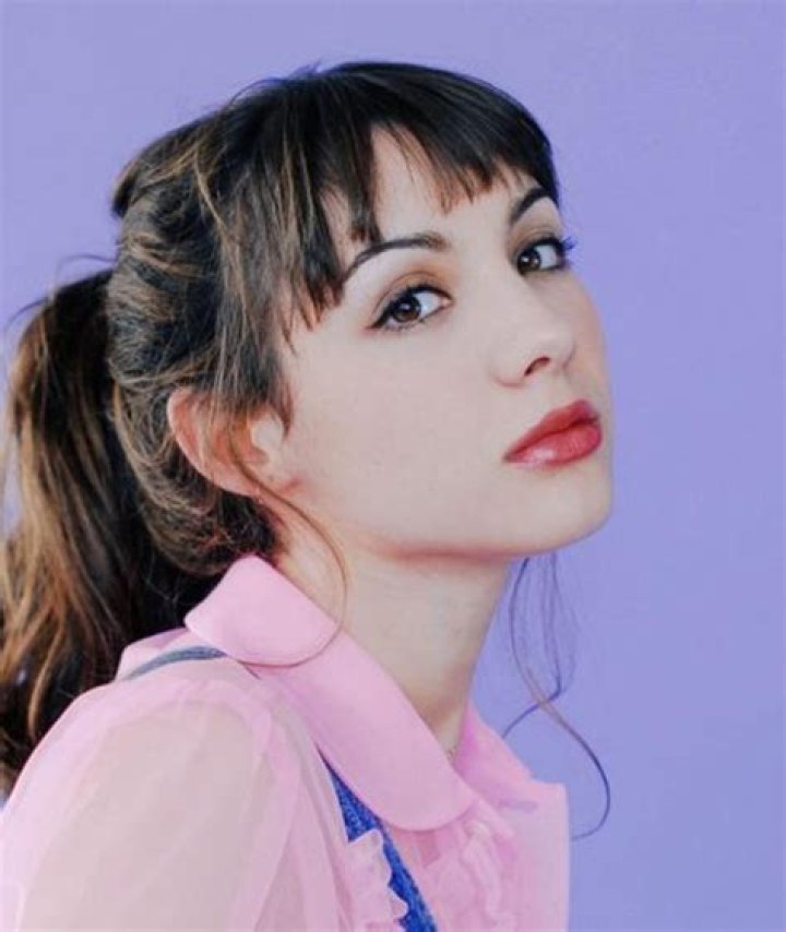 Hannah Marks Movies, Bio and Lists on MUBI