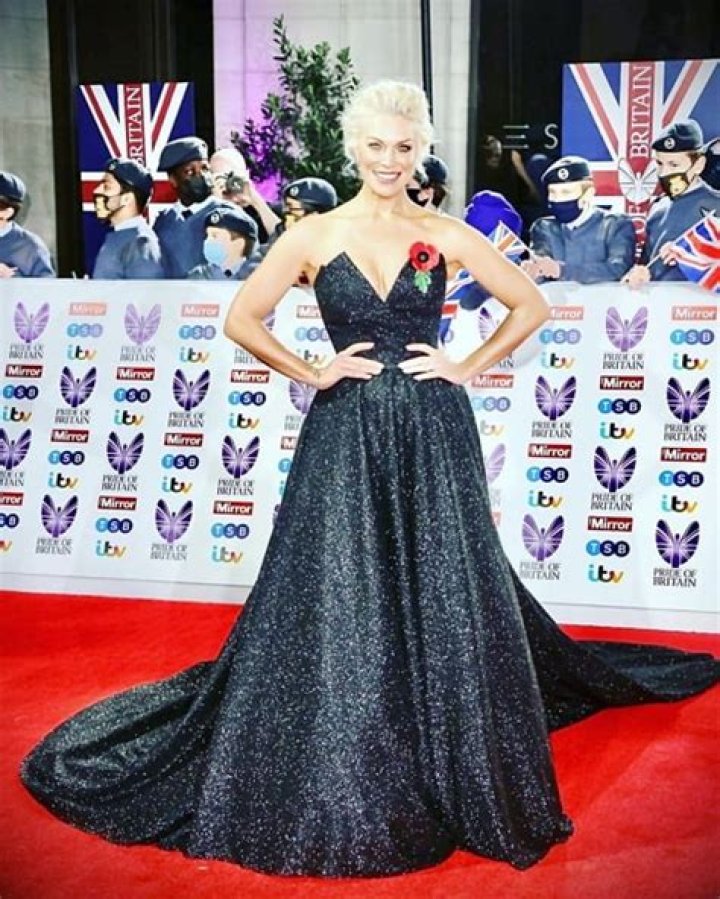 Hannah Waddingham Age, Net Worth, Boyfriend, Family, Height and