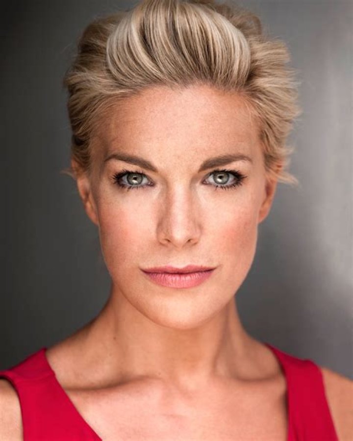 Hannah Waddingham (born November 16, 1974), British singer, actress