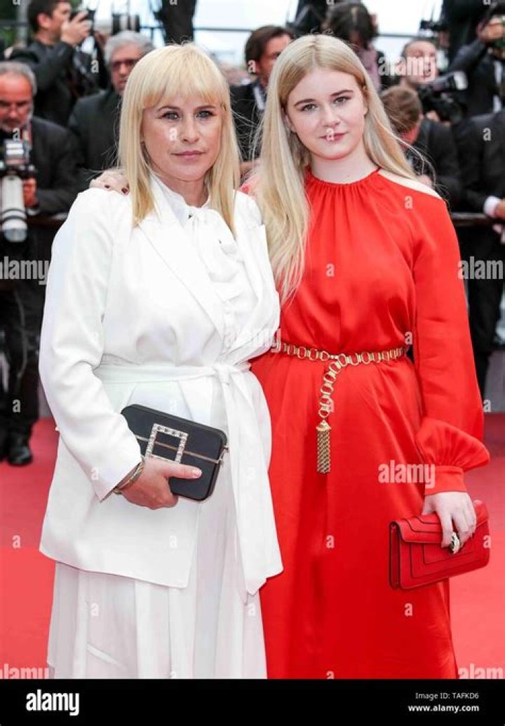 Harlow Olivia Calliope Jane & Patricia Arquette from 2015 People's