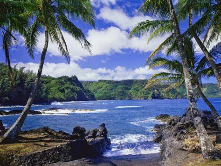 Hawaii Maui, mountains, Moana, Disney film escape