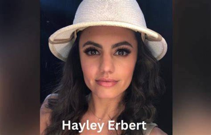 Hayley Erbert Age, Wiki, Net worth, Parents, Boyfriend, Career, Height